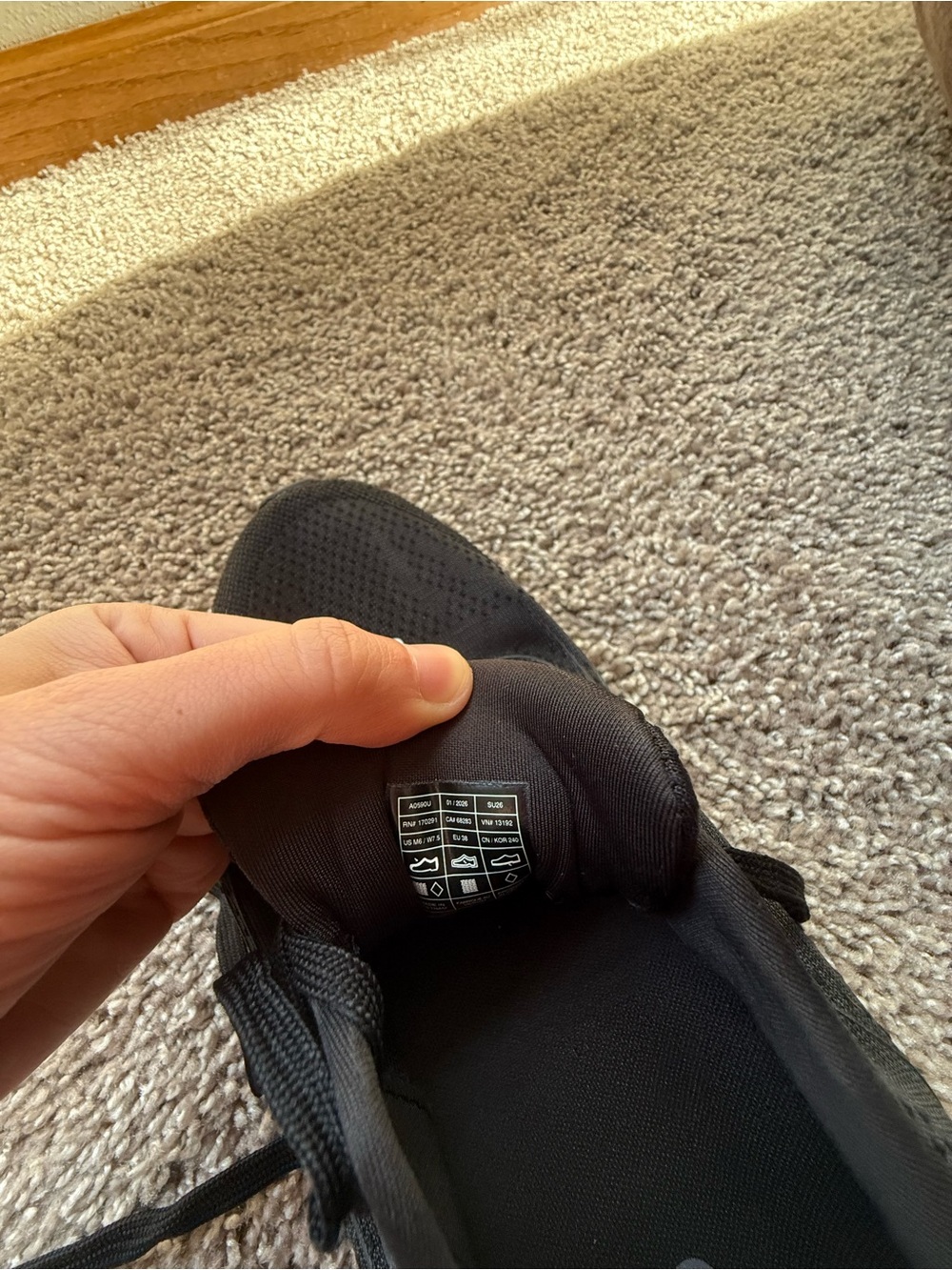 ALO Runner Sneakers - Picture 9 of 10